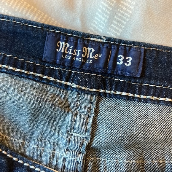 Miss Me Jeans - Picture 2 of 5